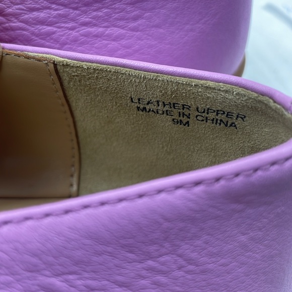 NWOB. Talbots 9M Francesca Chainlink Driving Moccasins - Pebbled Leather. - Picture 3 of 12